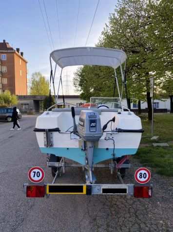 Barca open motore 20 cv carrello  attrezzatura