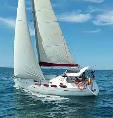 Barca Vela Beneteau Oceanis Clipper 331