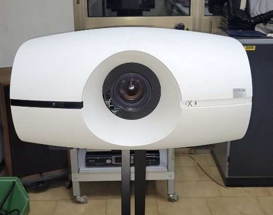 Barco PHWU-81B WUXGA FULL HD video proiettore 7500 LUMENS