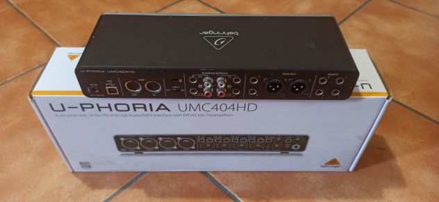 Behringer U-Phoria UMC404HD