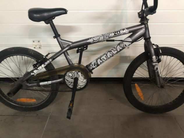 Bici bicicletta BMX freestyle ruote 20 con pedane