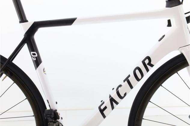 Bici da corsa Factor O2 carbonio Di2 12V