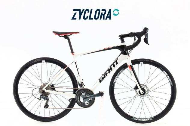 Bici da corsa Giant Defy Advanced 3 carbonio