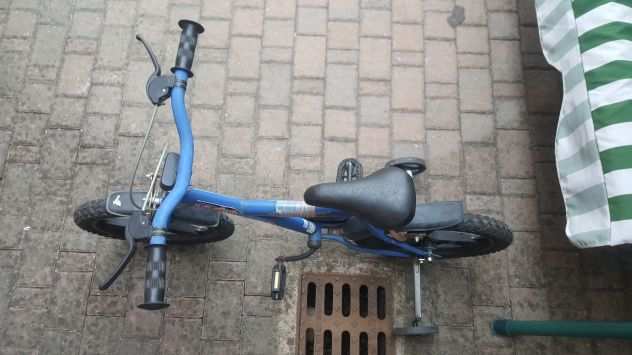 Bicicletta bambino blu ruote 16 con rotelle di sostegno