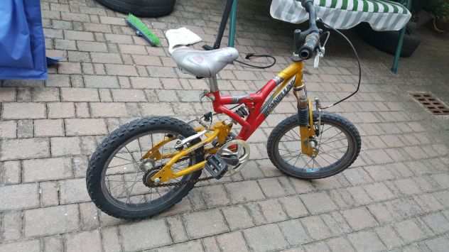 Bicicletta bambino gialla rossa ammortizzazione ruote 16