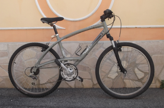 Bicicletta BTWIN Triban 26 Hardtail in alluminio