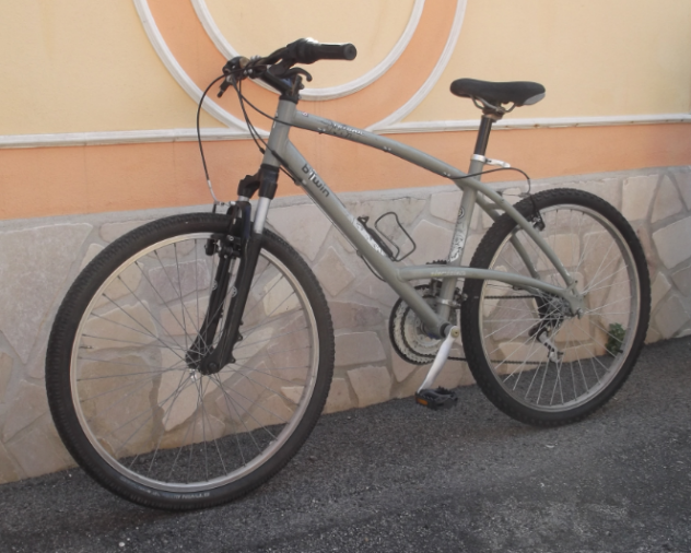 Bicicletta BTWIN Triban 26 Hardtail in alluminio