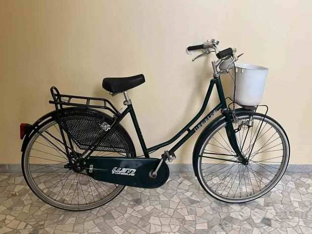 Bicicletta da donna con cestino