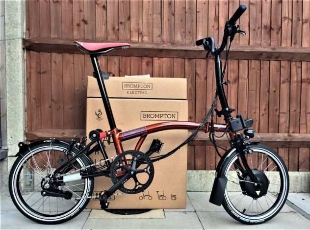 Bicicletta elettrica pieghevole BROMPTON M6L.