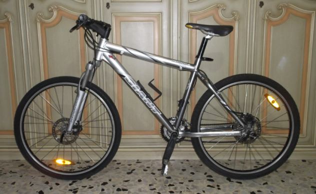 Bicicletta GIANT Mtb 26, freni a disco, in alluminio