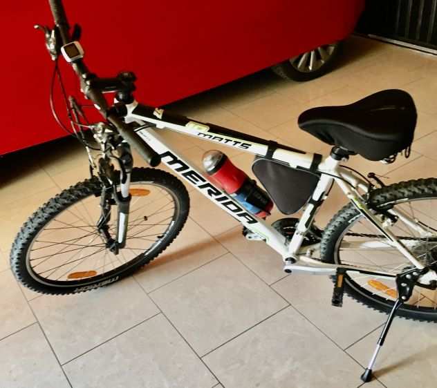 BICICLETTA MARCA MERIDA NUOVA