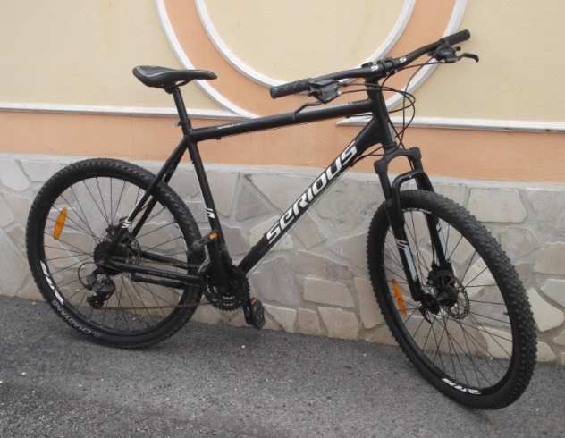 Bicicletta MTB 27,5 SERIOUS, con freni disco, dalluminio.