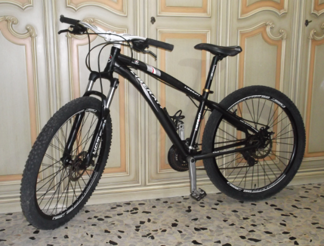 Bicicletta Mtb LIBERATI 27,5 - con freni a disco, dalluminio