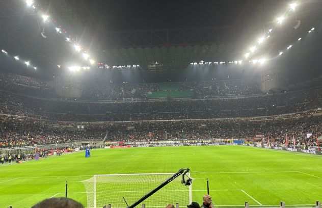 Biglietti stadio milan Udinese 3 biglietti primo anello blu