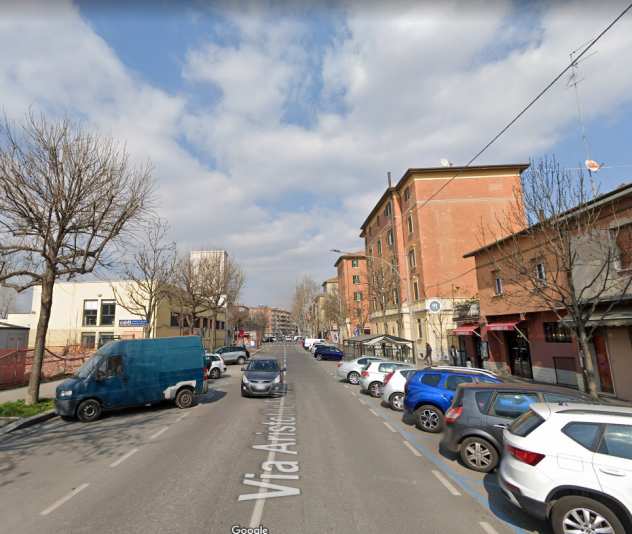 BILOCALE BOLOGNINA CON BALCONE