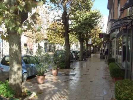 Bilocale con GIARDINO e POSTO AUTO  Collemozzo