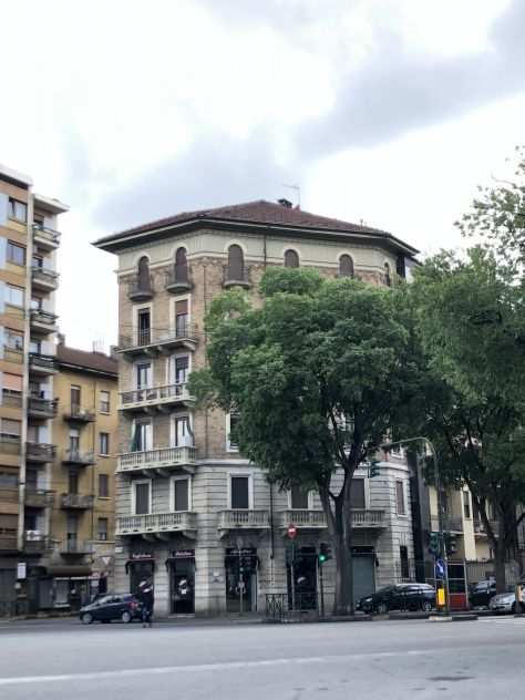 BILOCALE in PIAZZA SABOTINO comodo per Politecnico