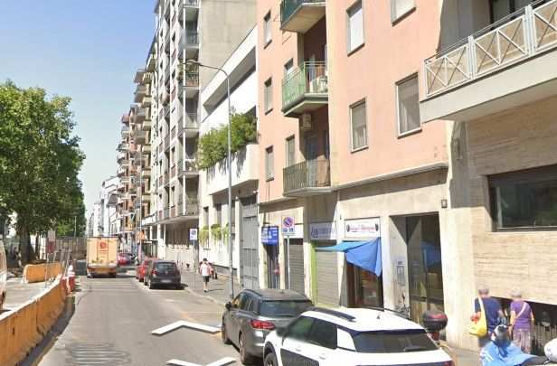 bilocale MM4 LORENTEGGIO 1000 euro giagrave libero