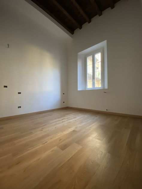 BILOCALE RISTRUTTURATO ZONA SAN GOTTARDOBOCCONI