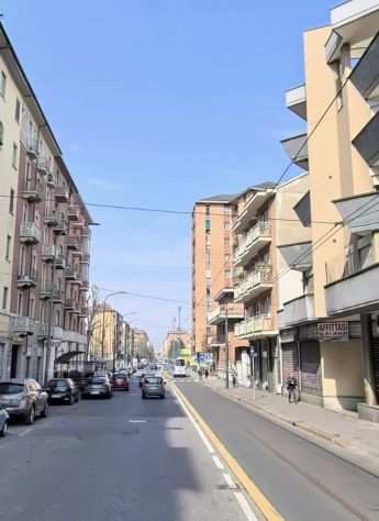 BILOCALE ZONA NIZZA MILLEFONTI 400 EURO DOPPI SERVIZI