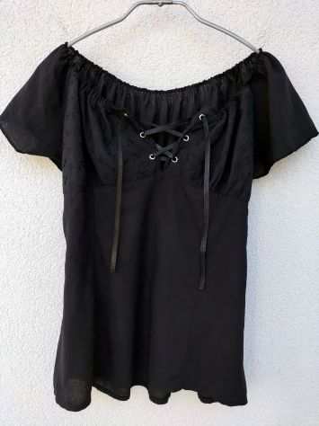 BLUSA NERA CON SANGALLO, lacci su deacutecolleteacute, scollatura arricciata