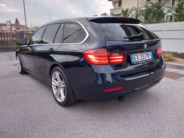 Bmw 318 D tourgin Sport Automatico