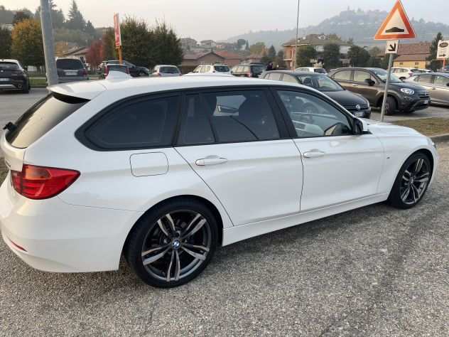 BMW 320 Touring Msport 2.0d 184cv