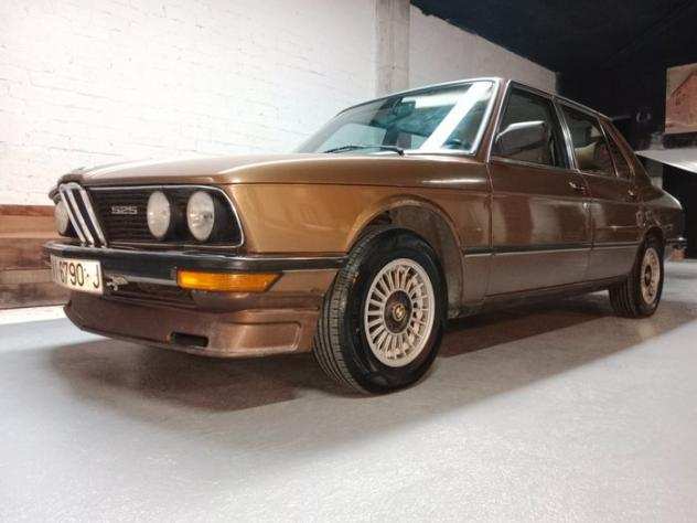 BMW - 525 (E12) - 1982