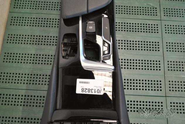 BMW G30 G31 G32 Console centrale  13828