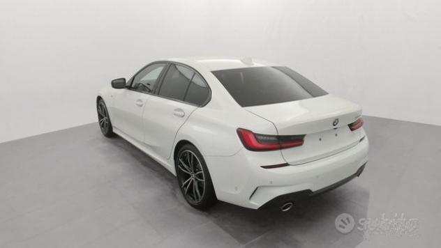 Bmw serie 3 anno 2020 per ricambi 0133