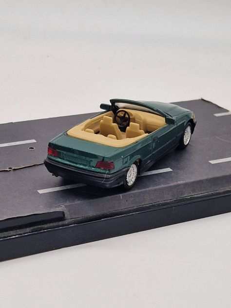 BMW Serie 3 (E36) cabriolet - Solido - Scala 143