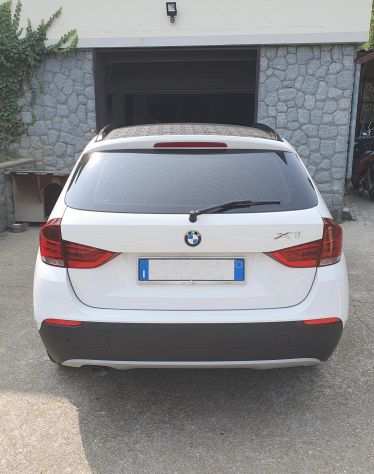 BMW X1 xDRIVE 18d
