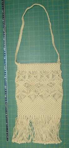 Borsa vintage in macramegrave con frange a tracolla