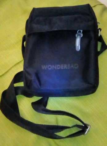 Borsello nero wonderbag