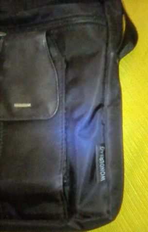 Borsello nero wonderbag