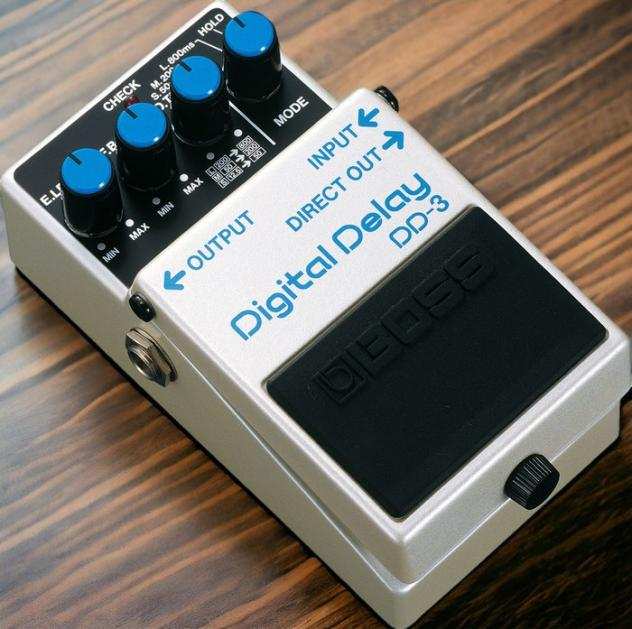 Boss - DD-3T Digital Delay Vintage 1 Modello - - Chitarra elettrica - Italia - 2002