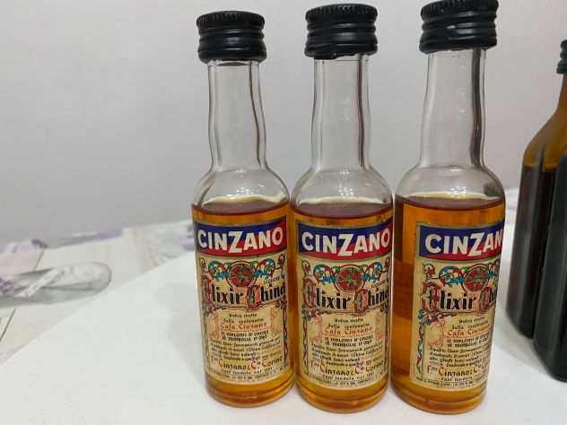 Bottiglie Mignon Liquore Elixir China ndash Cinzano
