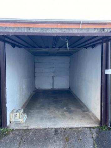 Box  Garage di 14 msup2 in vendita a Beinasco