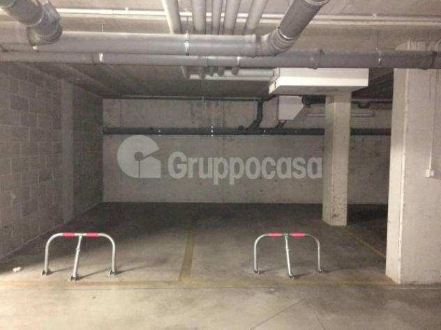 Box  Garage di 15 msup2 in vendita a Milano