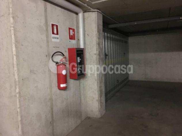 Box  Garage di 15 msup2 in vendita a Milano