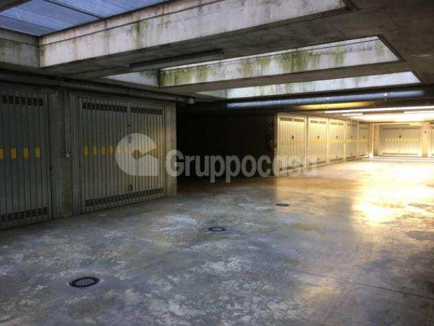 Box  Garage di 15 msup2 in vendita a Milano