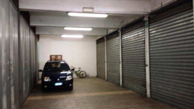 Box  Garage di 18 msup2 in vendita a Torino