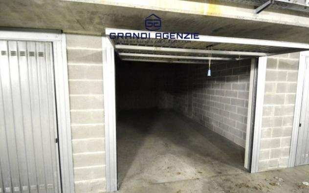 Box  Garage di 31 msup2 in vendita a Parma