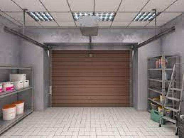 Box  Garage di 44 msup2 in vendita a Albignasego