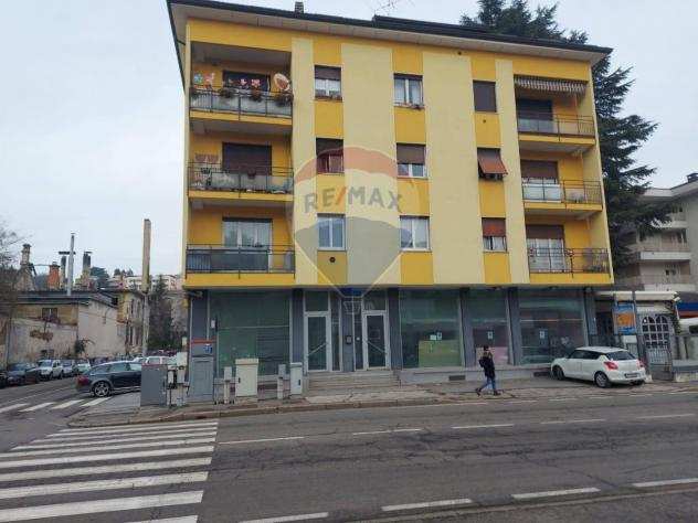 Box in vendita a Varese - 1 locale 33mq