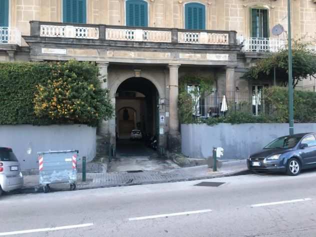 BOX IN VENDITA CORSO VITTORIO EMANUELE