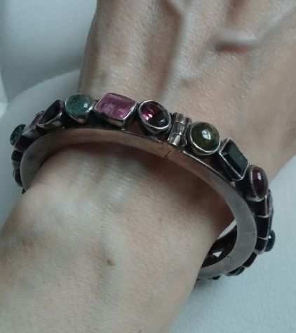 BRACCIALE RIGIDO IN ARGENTO CON PIETRE