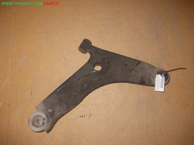 BRACCIO OSCILLANTE SOSP. ANT.D. HYUNDAI i 10 (PA) Meccanica Assale Tiranteria Braccio oscillante ant. d HYUNDAI - i 10 - 01-02-2011 - 01-11-2013,