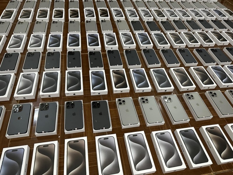 Apple iPhone 15 Pro 128GB = 550 EUR , iPhone 15 Pro Max 256GB = 600 EUR, iPhone 15 128GB = 400 EUR , iPhone 15 Plus 128GB = 430 EUR,  iPhone 14 Pro 128GB = 430 EUR , iPhone 14 Pro Max 128GB = 450 EUR , iPhone 14 128GB = 350 EUR 