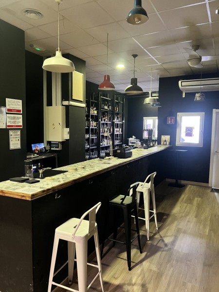 BELLO E REDDITIZIO BAR/PUB IN VENDITA A VALENCIA